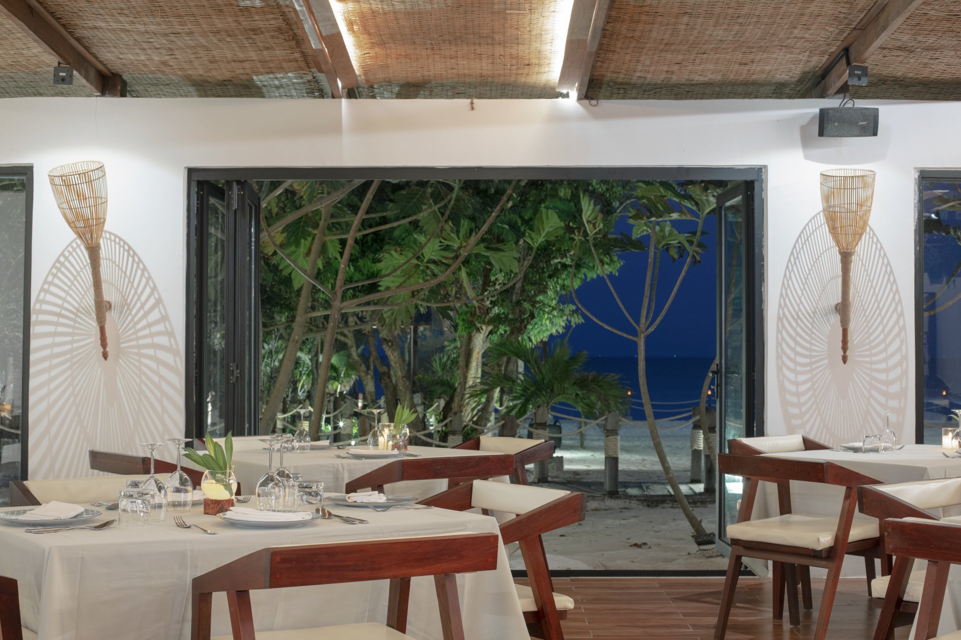 THE FISHERMEN RESTAURANT